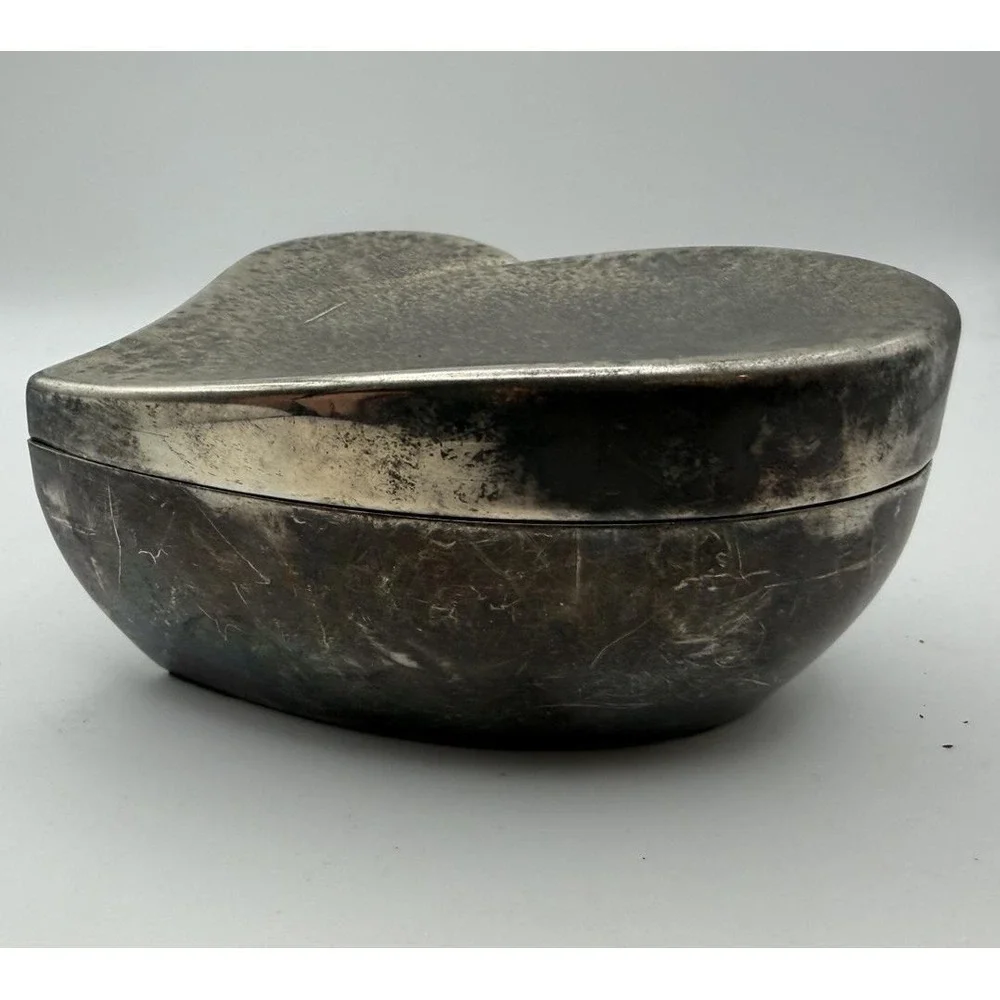 Vintage Heart Trinket Box Silver Tone Metal‎ Jewelry Keepsake Patina